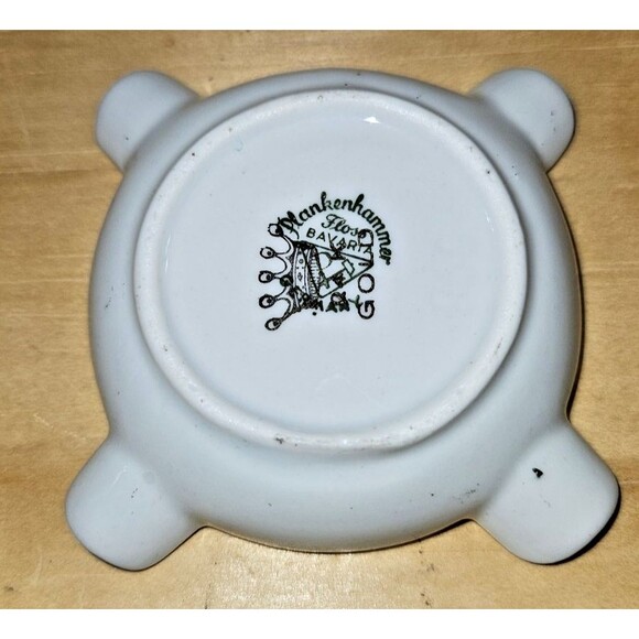 Vintage Ceramic Ashtray FRANKFURT On The Main Coat of Arms Gold on Porcelain - Picture 6 of 10